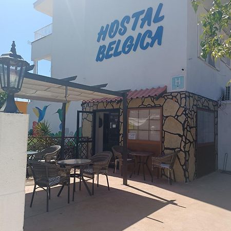 Hostal Belgica Palmanova Buitenkant foto