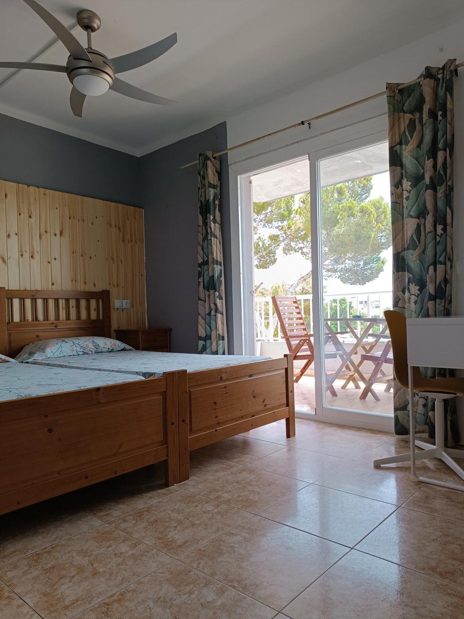 Hostal Belgica Palmanova Buitenkant foto