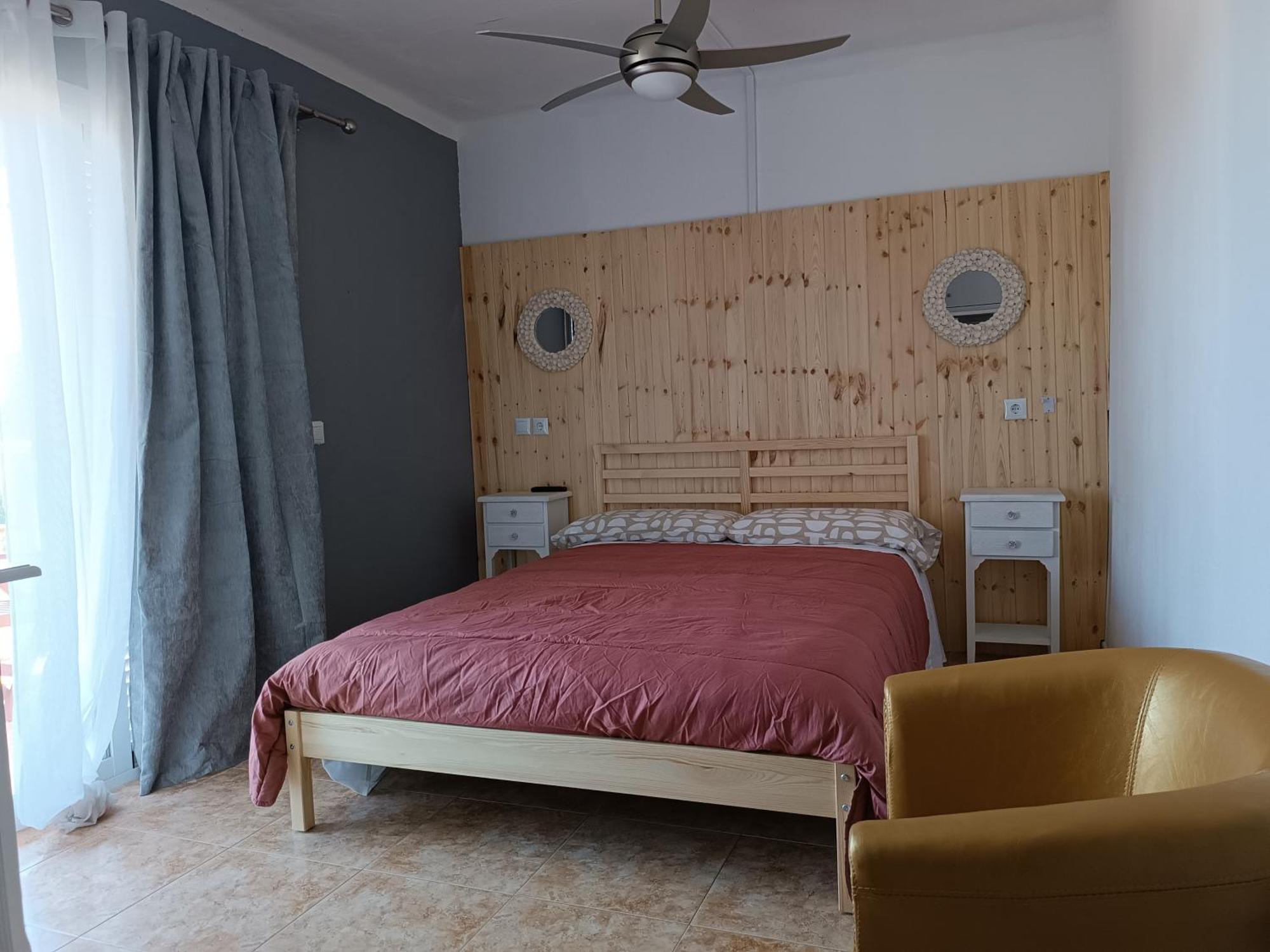 Hostal Belgica Palmanova Buitenkant foto