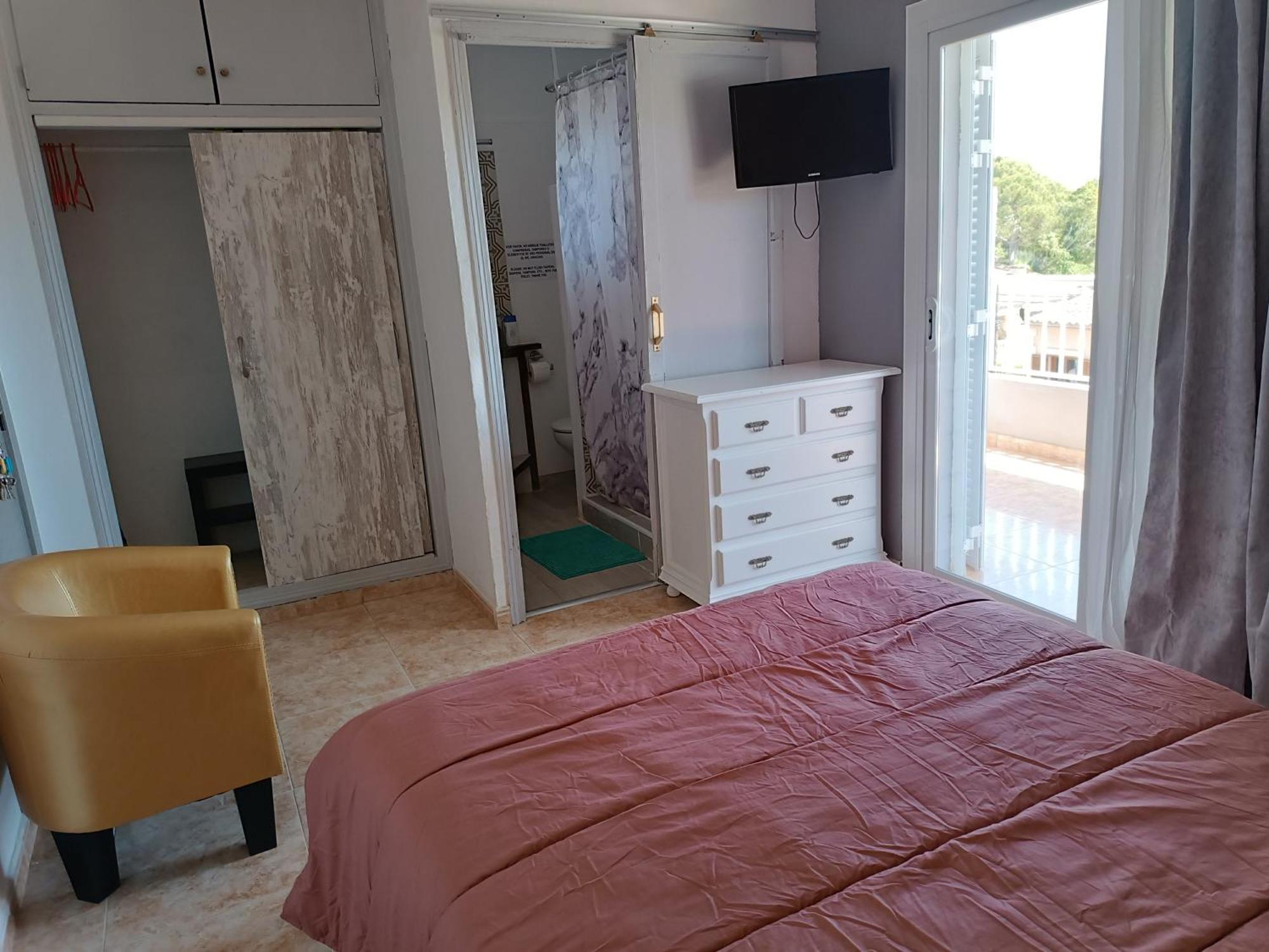 Hostal Belgica Palmanova Buitenkant foto
